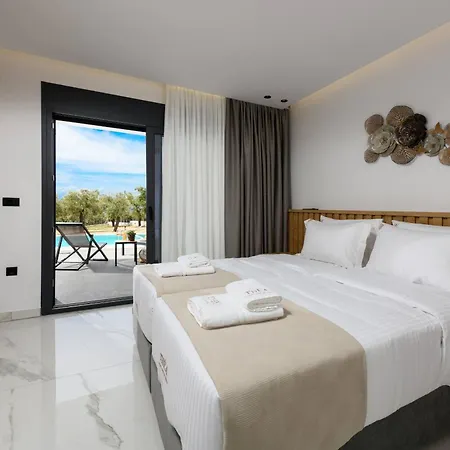 Thea Luxury Living Παχύς