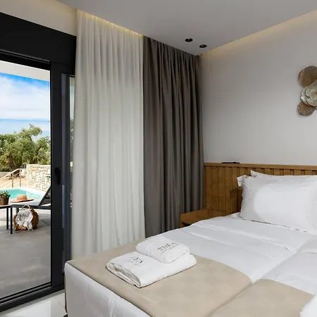 Ваканционна къща Thea Luxury Living Пахис